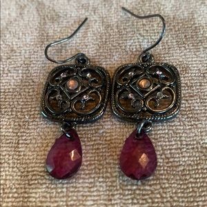 Box with gem earring